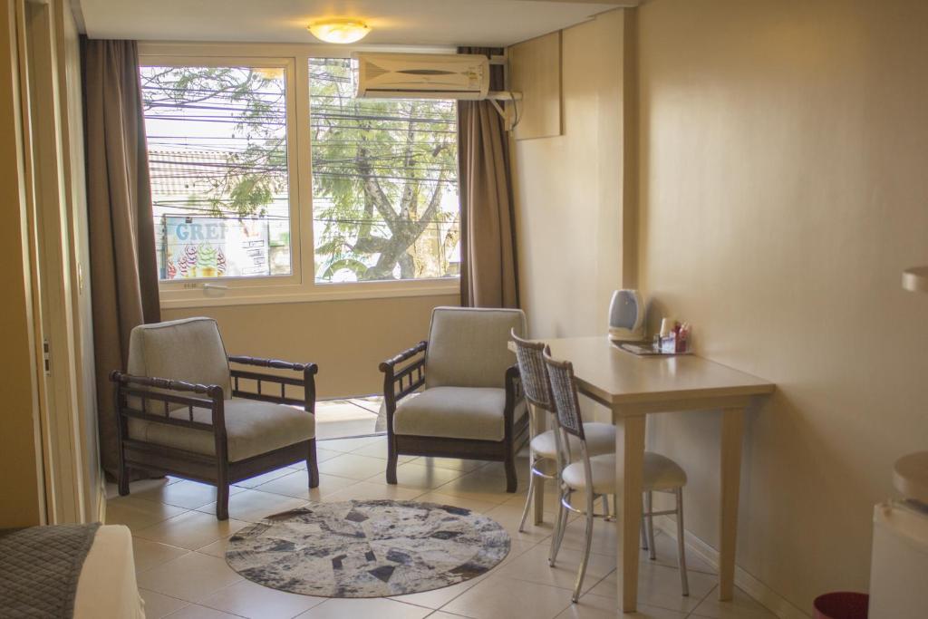  San Remo Hotel