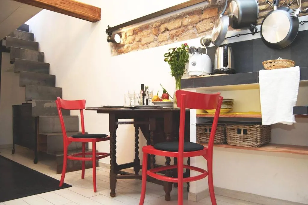 Nice Loft in Trastevere with Terrace, Roma, Italy