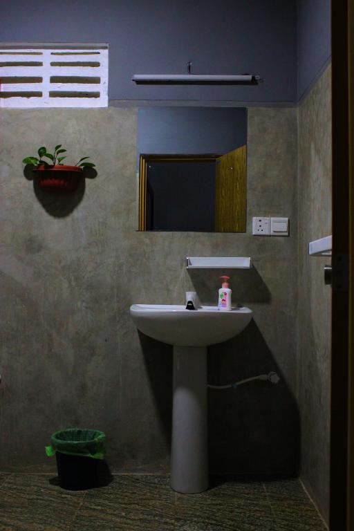 Koupelna v ubytování Sigiriya Lahiru Homestay