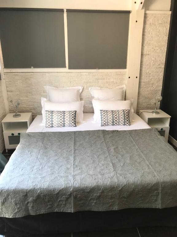 Au Gre Du Sud - King Room With Pool View