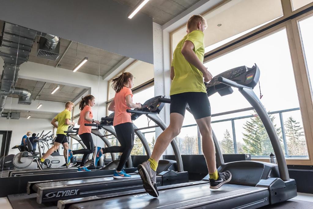 Fitness centrum a/nebo fitness zařízení v ubytování Rezydencja II Nosalowy Dwór