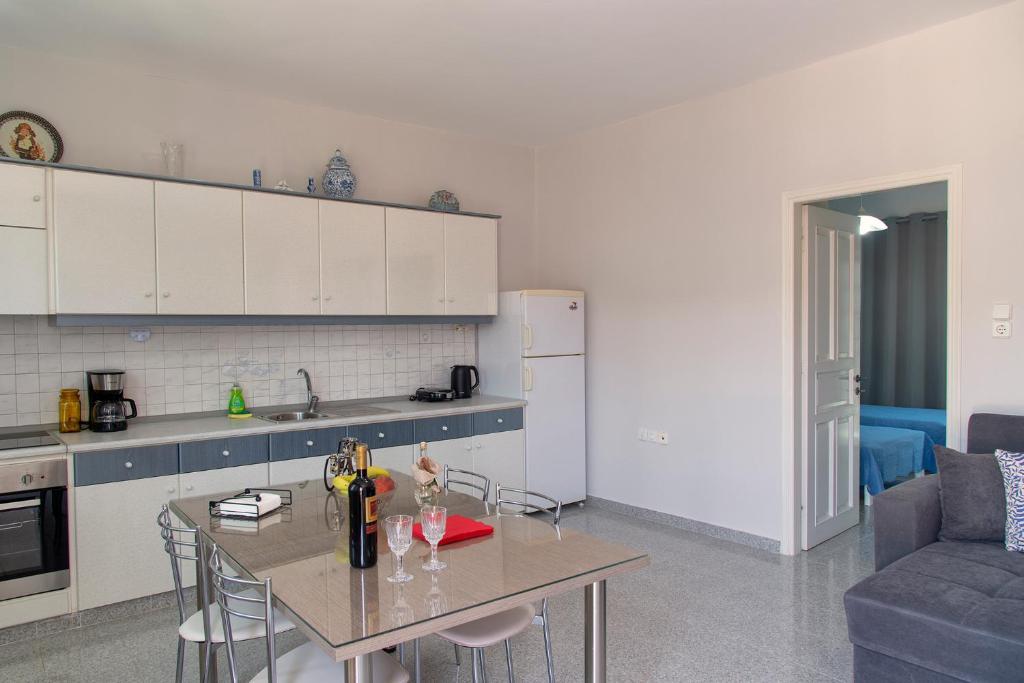Kuchyň nebo kuchyňský kout v ubytování Lazaros Home 1