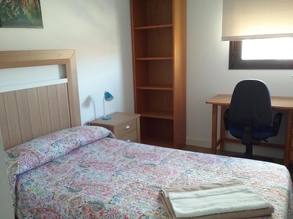 Postel nebo postele na pokoji v ubytování Apartamento Teatinos Málaga