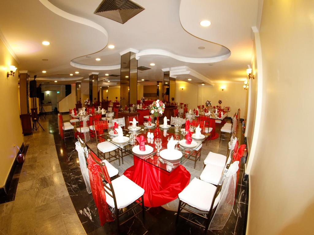 Restaurace v ubytování Hotel Republica