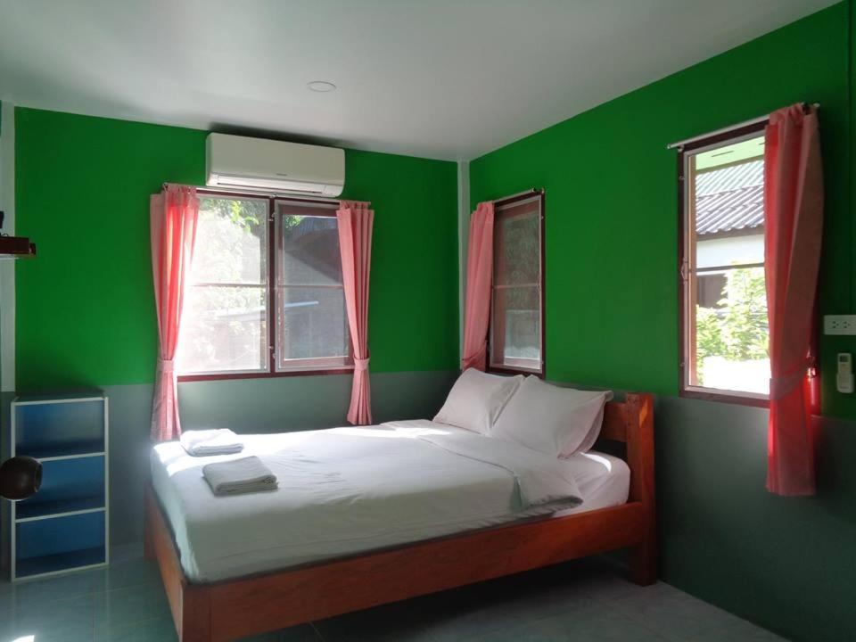 Sarm Mork Guest House - 13