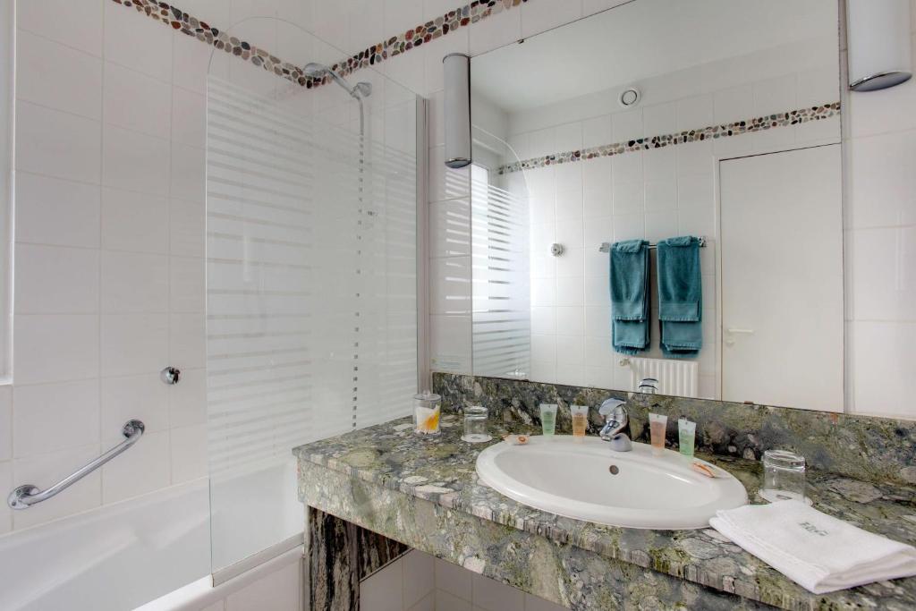 Best Western Hotel Le Guilhem - Resim 42