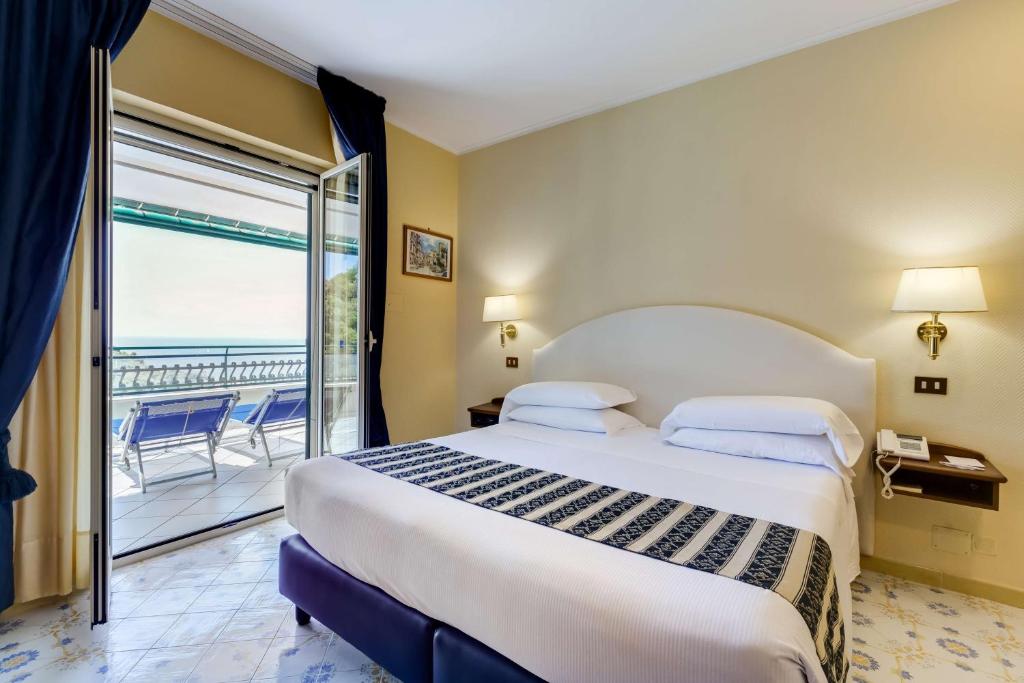 Cama o camas de una habitación en Best Western Hotel La Solara