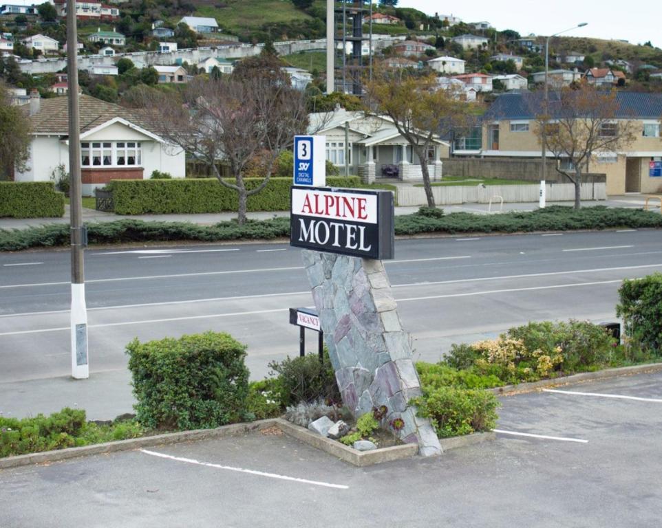 Certifikát, hodnocení, plakát nebo jiný dokument vystavený v ubytování Alpine Motel