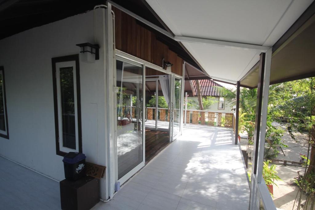 Balkón nebo terasa v ubytování Phangan Cove Beach Resort
