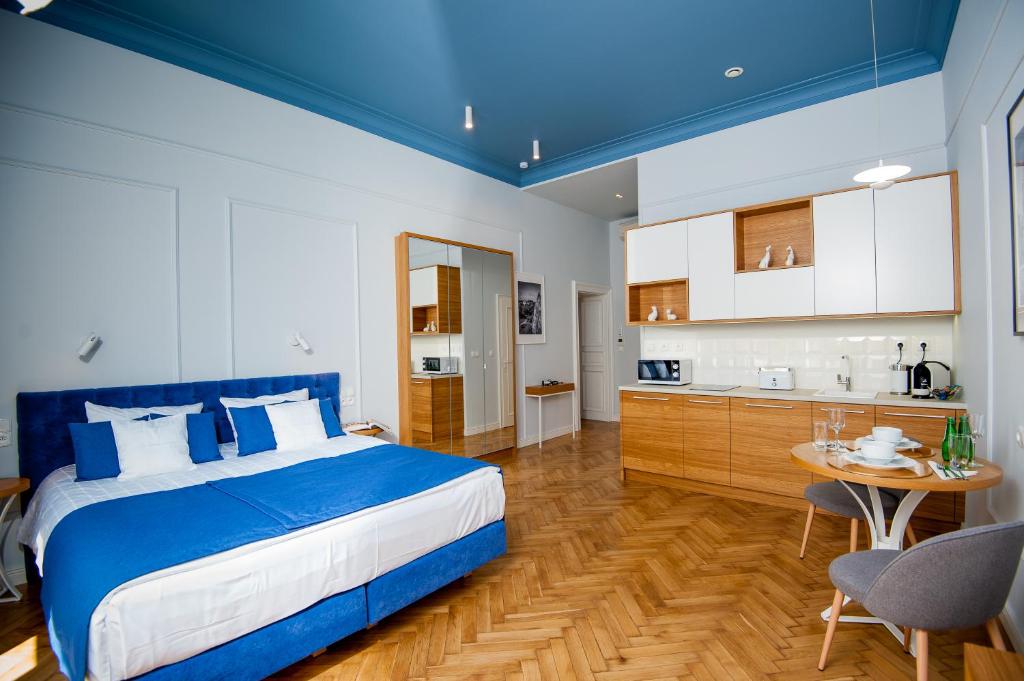 Bentis Luxury Apartments - 14