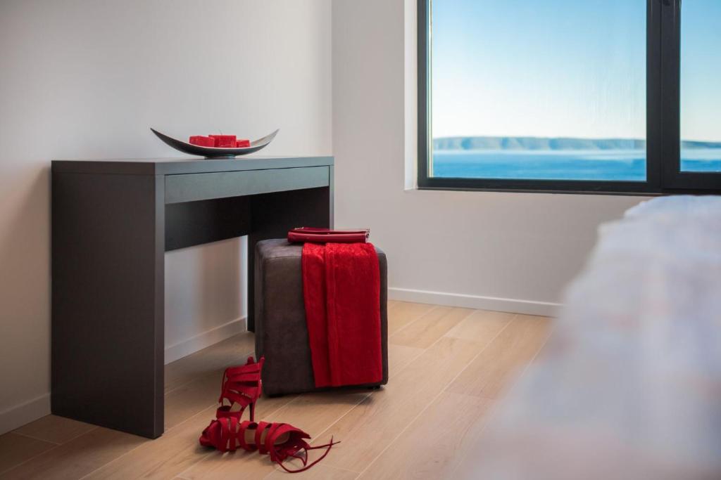 Posteľ alebo postele v izbe v ubytovaní Luxury Villa White Pearl with Pool