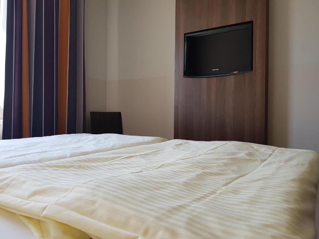 TV a/nebo společenská místnost v ubytování Zum Eichenzeller