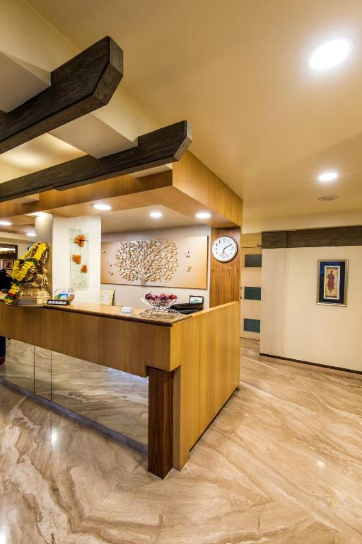 Kuchyň nebo kuchyňský kout v ubytování Hotel Park Central Koregaon Park