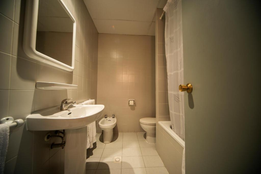 Koupelna v ubytování Hotel Hipic