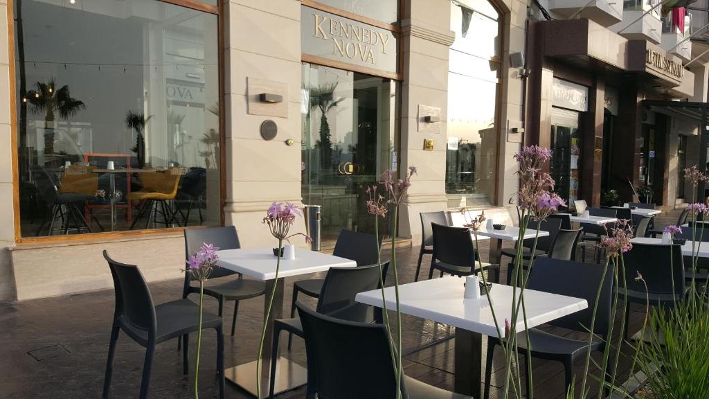 Restaurace v ubytování Hotel Kennedy Nova