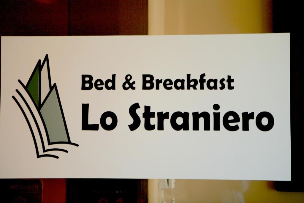 マテーラにあるB&B "Lo Straniero"のベッド&ブレックファースト・ロ・スティエニーノ