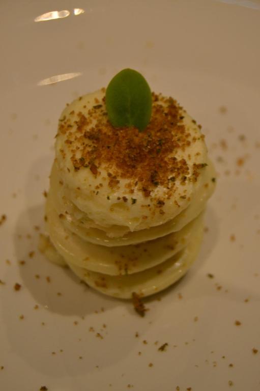 ホテルの敷地内または近くでの食事または食べ物