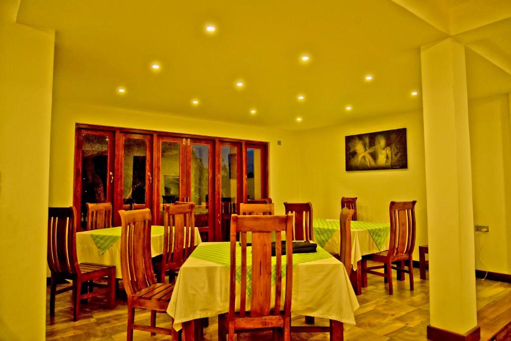 Restaurace v ubytování Green View Resort - Anuradhapura