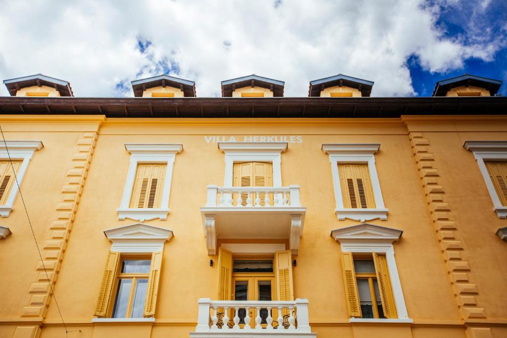 Budova, v ktorej sa apartmán nachádza