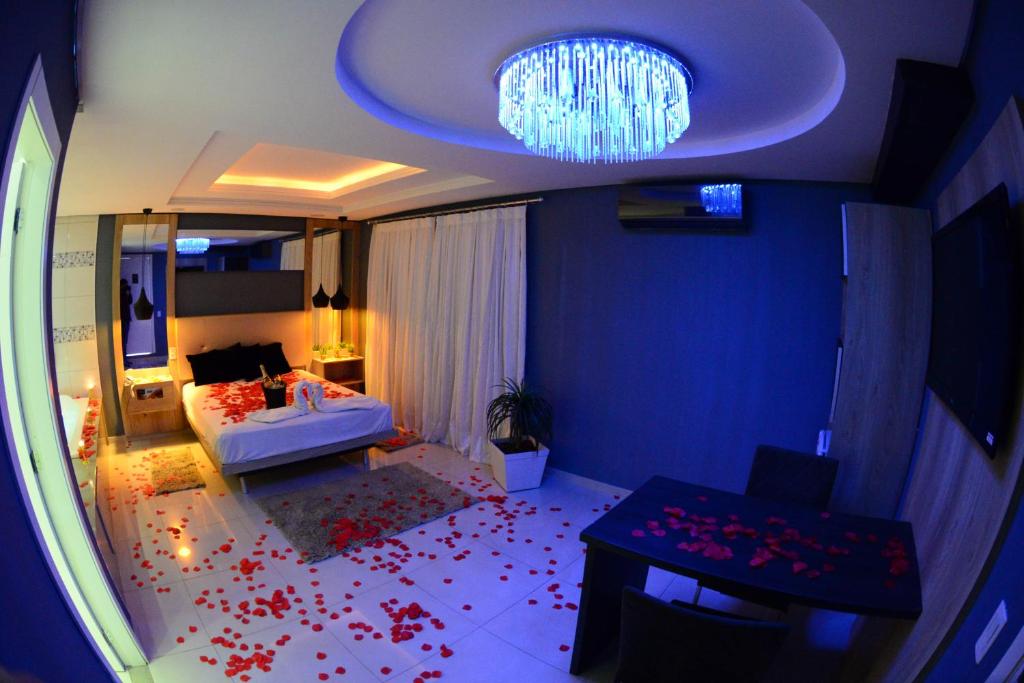  Helus Motel