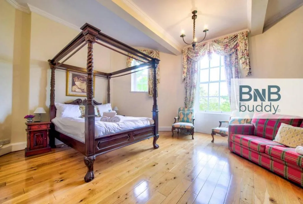 ALTIDO 3-Bed Next to the Castle, Edinburgh, United Kingdom