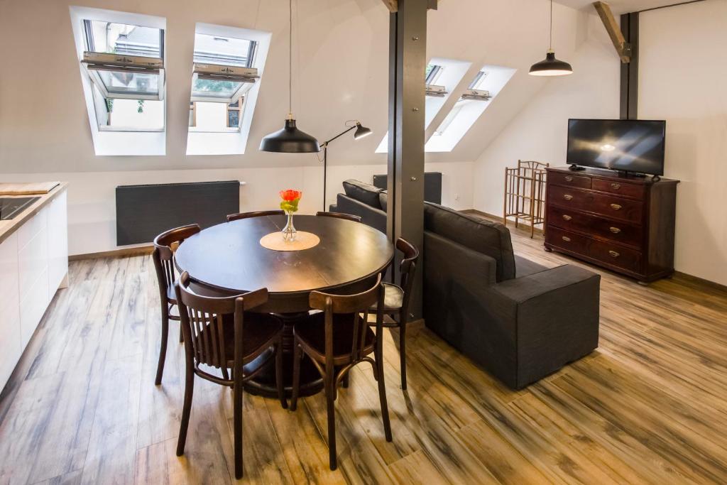 Sewa Apartments - Duplex Apartment SIV