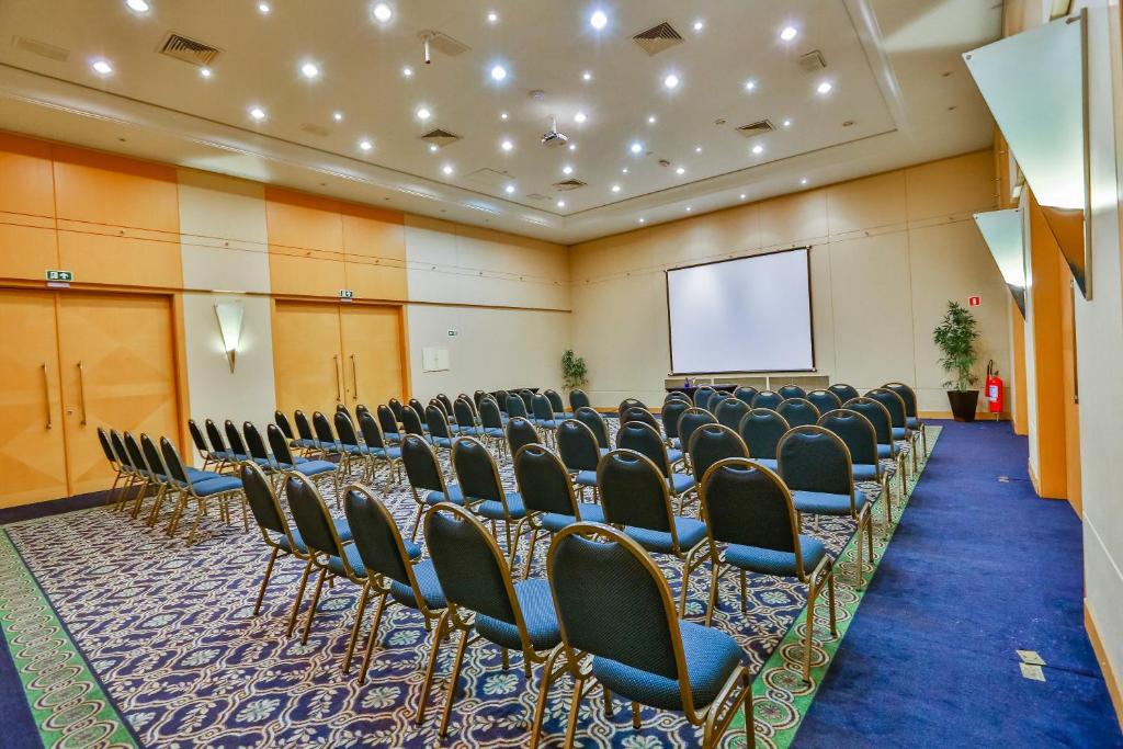 Grand Hotel Rayon