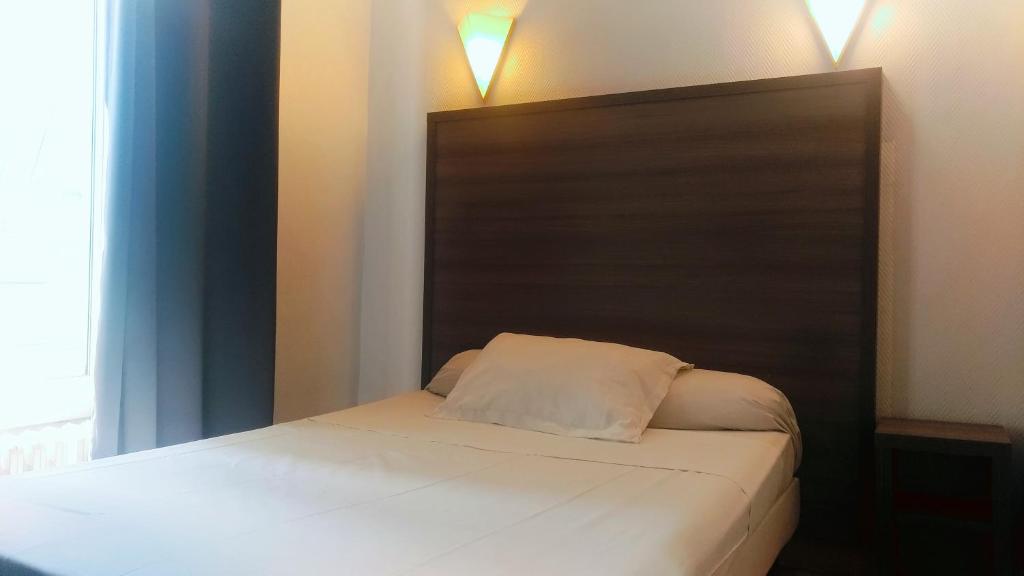 Hotel du Globe 18 - Resim 10