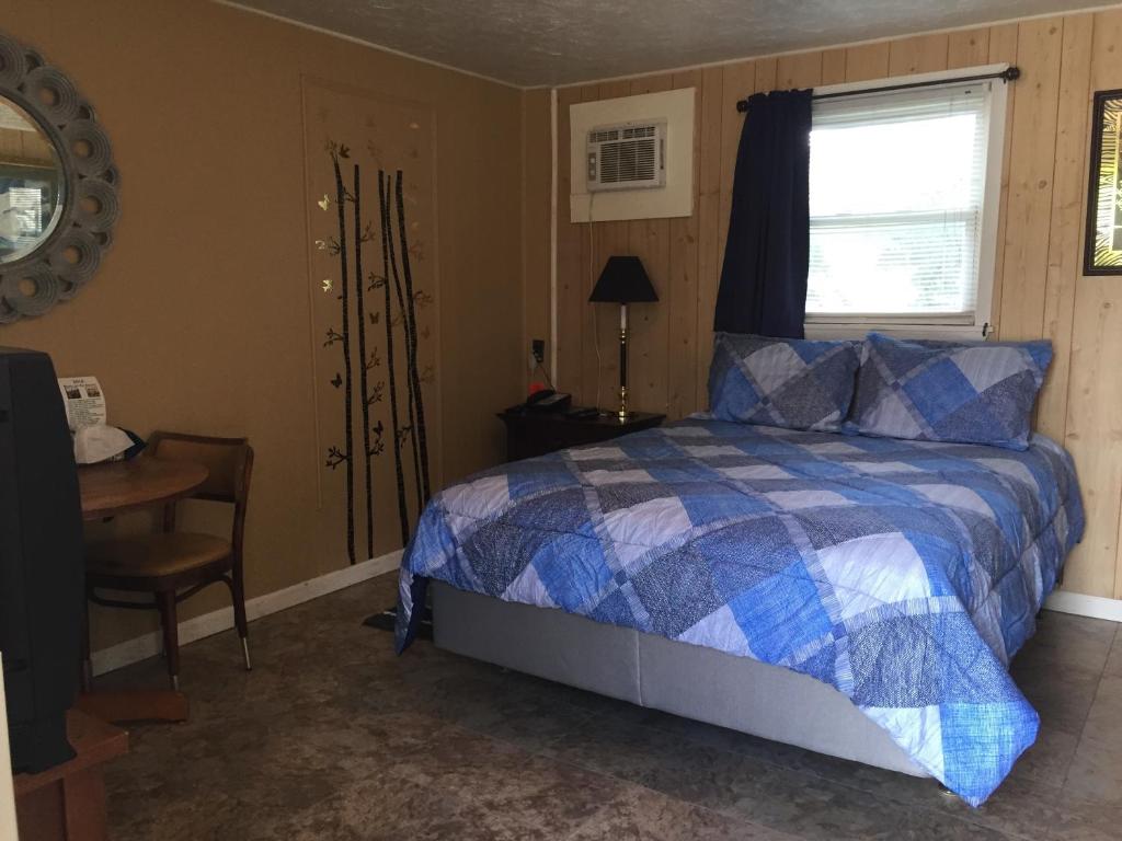 Phillips Historic Motel & Cottages - Habitación Estándar Con Cama Queen
