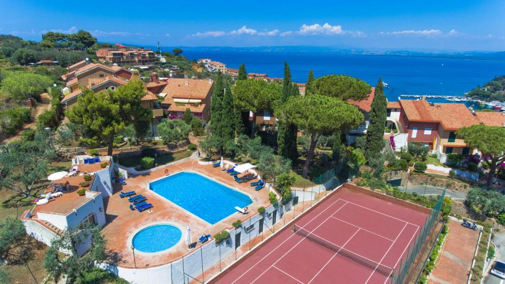 Pohľad z vtáčej perspektívy na ubytovanie Appartamento in residence con piscine e tennis