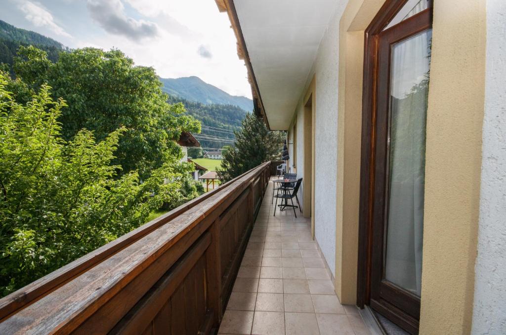 Nespecifikovaný výhled na hory nebo výhled na hory při pohledu z apartmánu