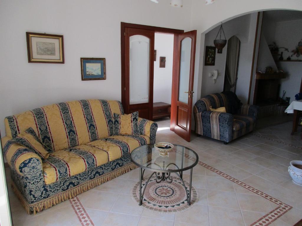 A seating area at Casa Dario