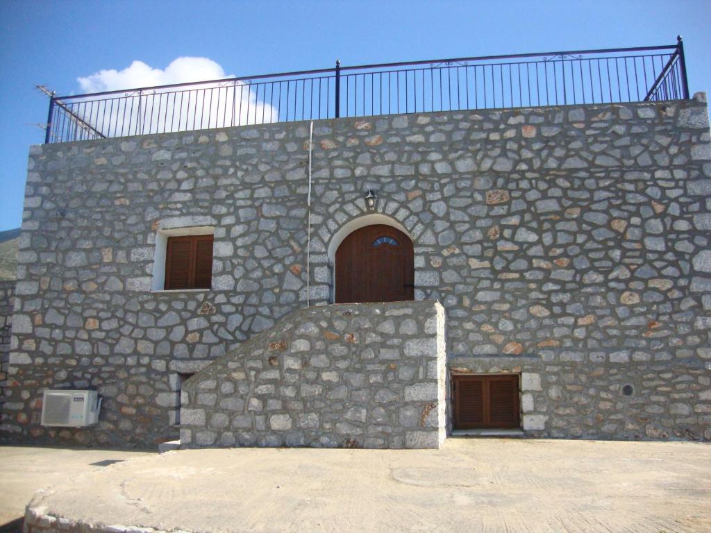 Fotografie z fotogalerie ubytování Kafiona Guesthouse v destinaci Pirgos Dhirou