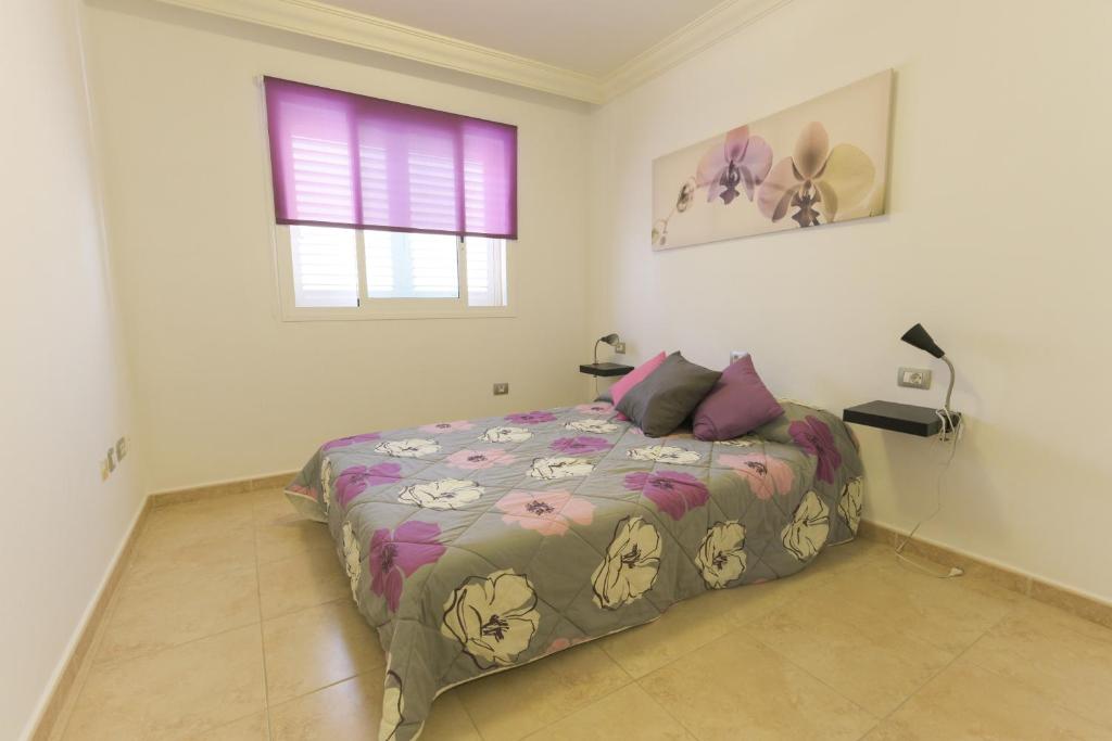 Posteľ alebo postele v izbe v ubytovaní Apartamento en Residencial cary 2.