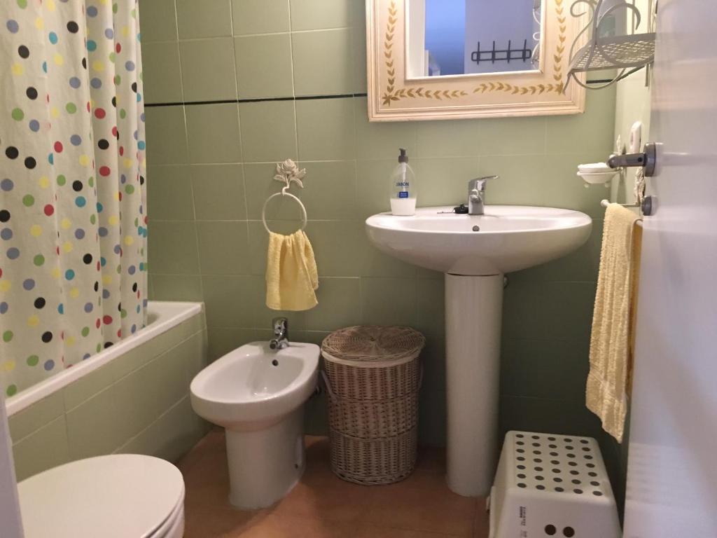 Kúpeľňa v ubytovaní Novo Sancti Petri - Adosado Residencial El Trebol - Chiclana