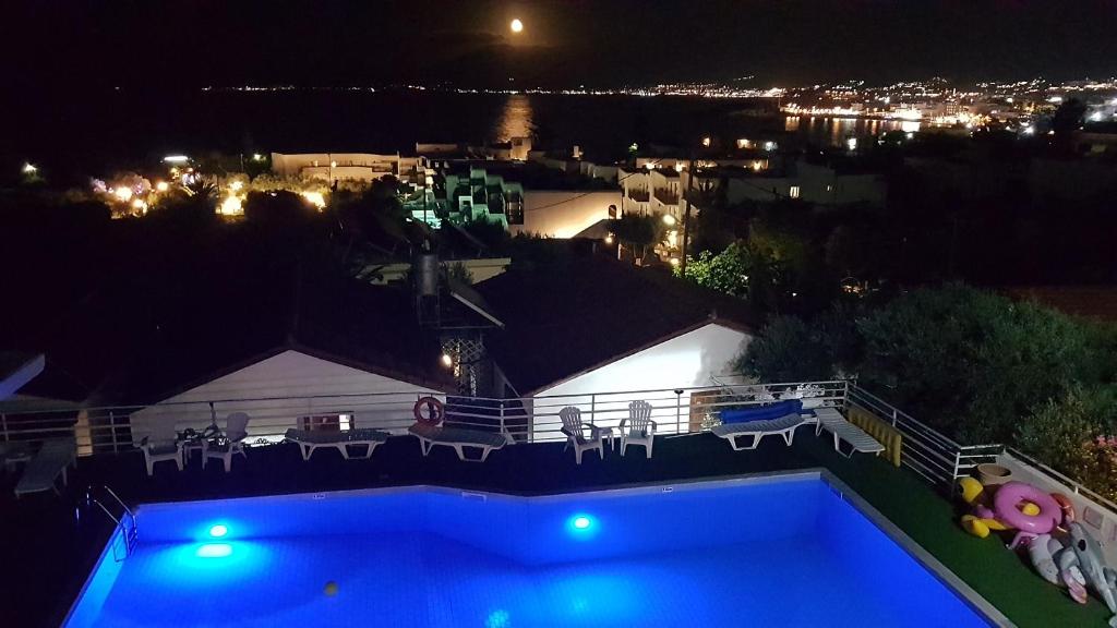 Bazén v ubytování View Villas nebo v jeho okolí