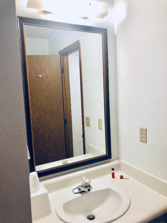 Knights Inn Dayton by Miller Lane - 
