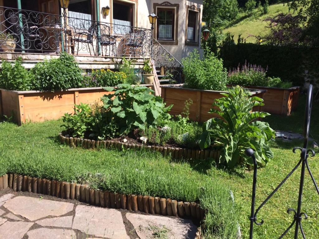 Zahrada ubytování Hotel Völserhof - Bergbahn im Sommer 2025 inklusive