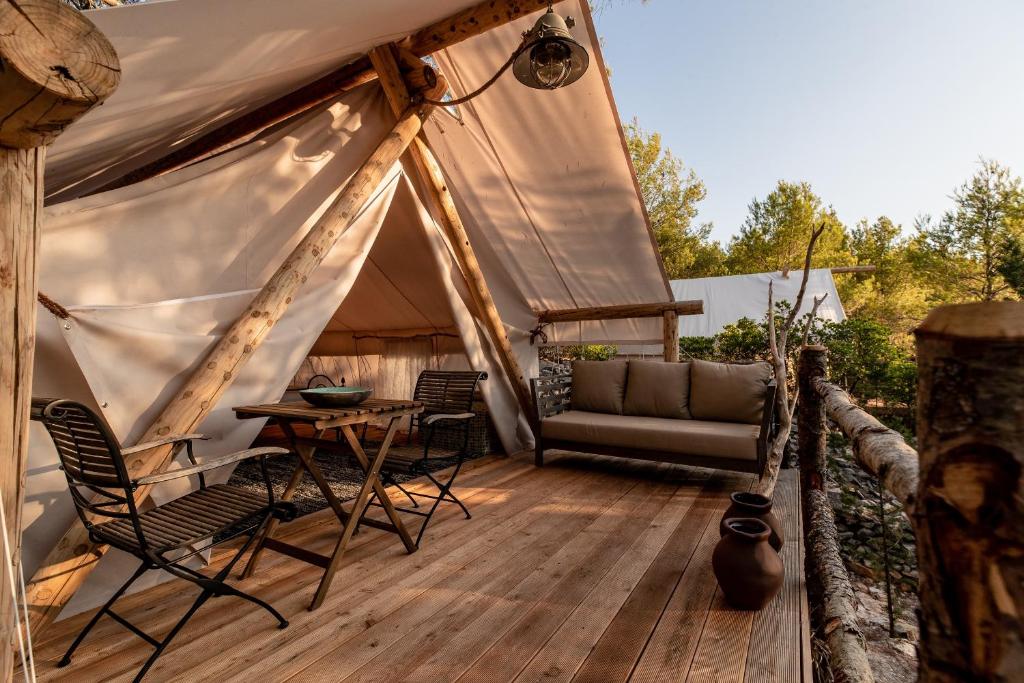 Plage Cachée - Glamping