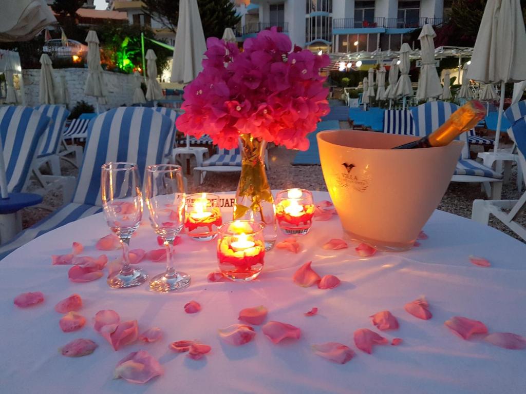 Cocktail & Dreams Hotel Saranda - Imazhi 5