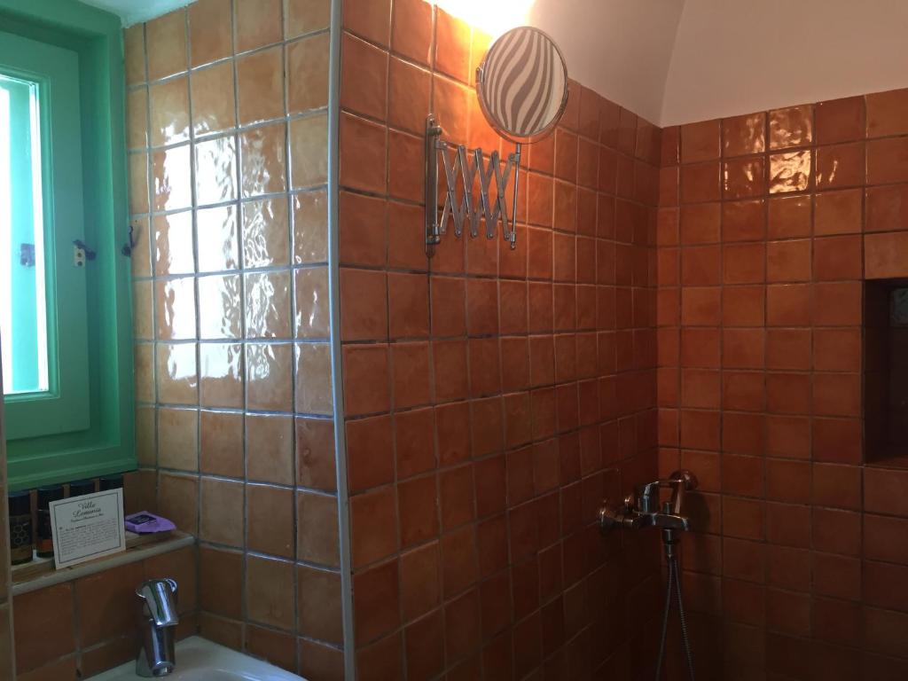 Koupelna v ubytování Villa Lemonia - Guest House