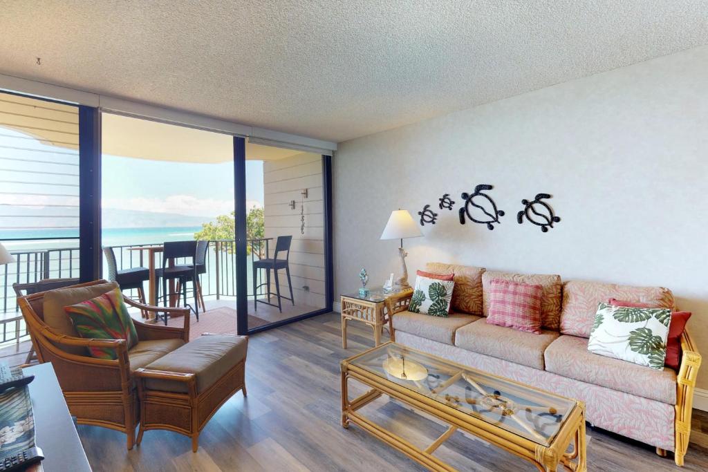 Posezení v ubytování Kahana Reef Oceanfront Condos