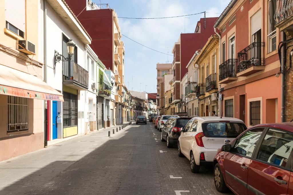 Vacation Home ApartUP Cabanyal Market, Valencia, Spain ...