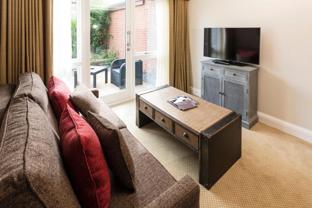 Park Farm Hotel - Resim 42
