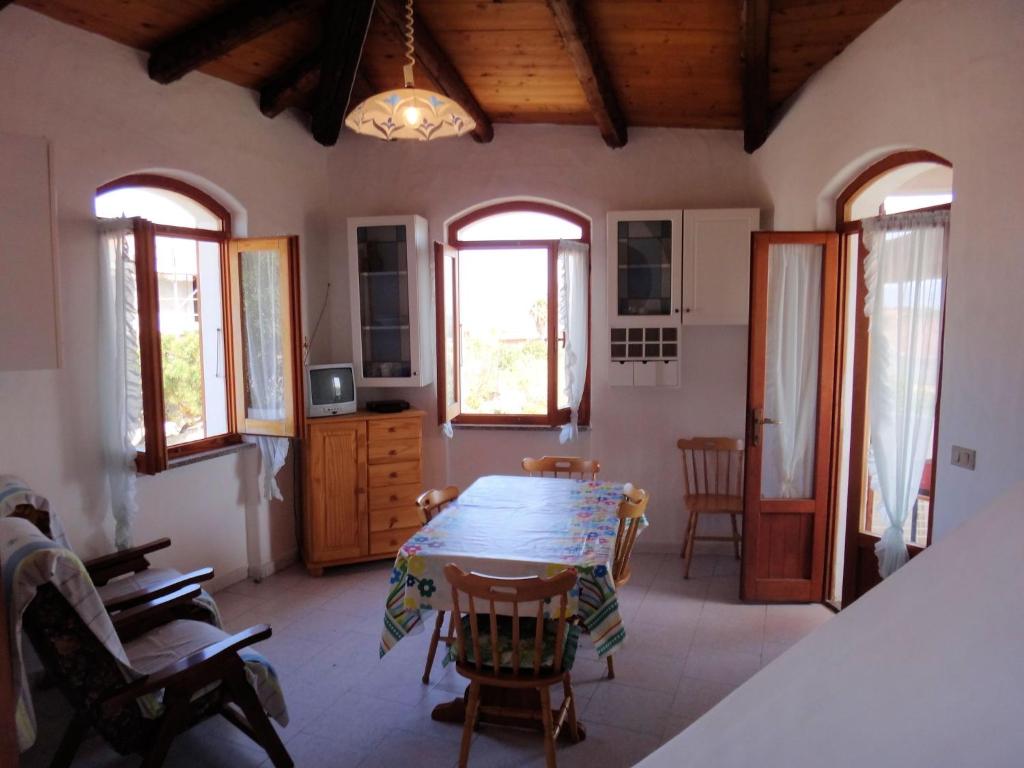 Kuchyň nebo kuchyňský kout v ubytování Sa Fiorida case vacanze