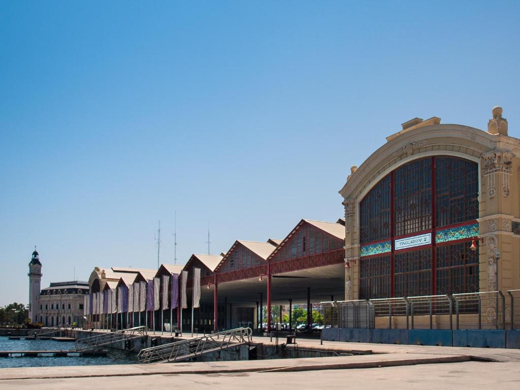 Vacation Home ApartUP Cabanyal Market, Valencia, Spain ...