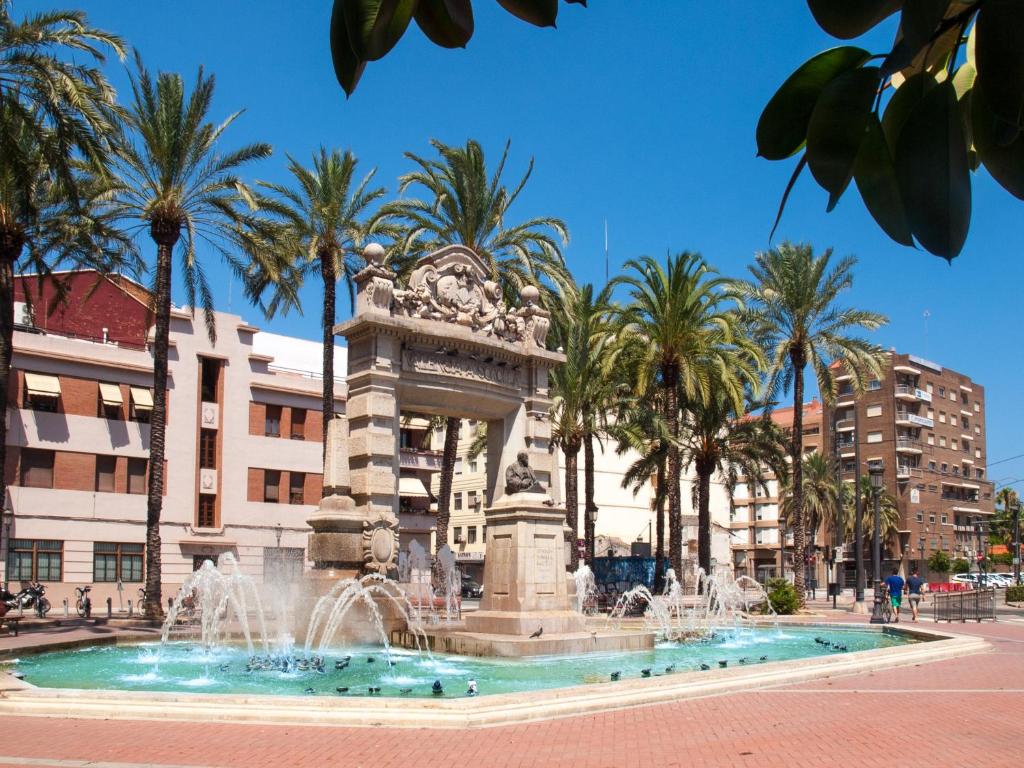 Vacation Home ApartUP Cabanyal Market, Valencia, Spain ...