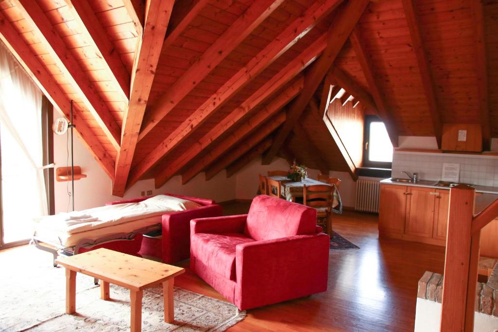 Posedenie v ubytovaní Locanda Aurora B&B