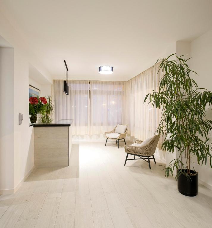 A seating area at Hostal Mallorca