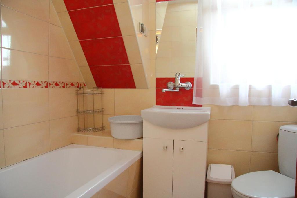 Kúpeľňa v ubytovaní Pokoje Gościnne Maria